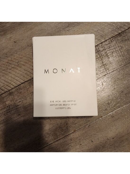 monat Accessories - Monat Eye Wish LED Mirror